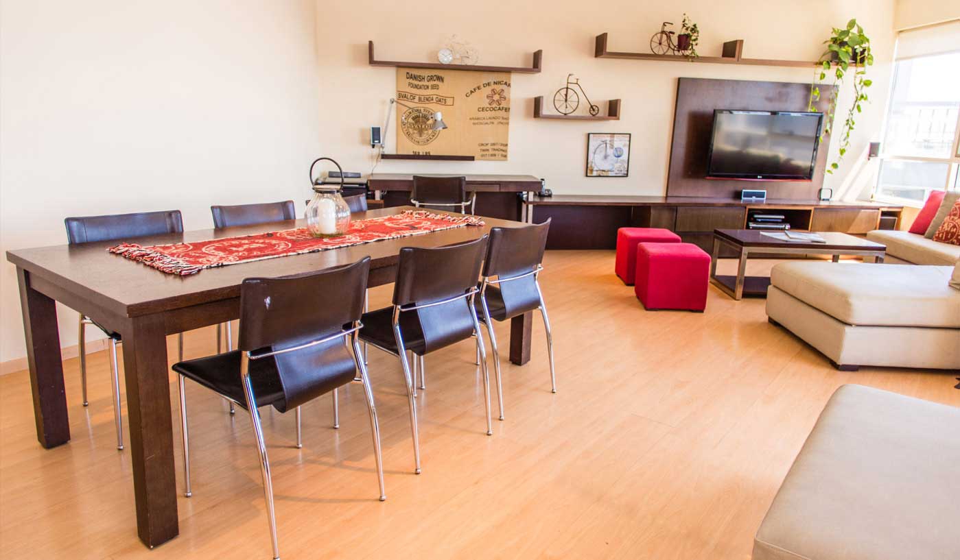 Superb 3 Bedroom Luxury Apartment with Impressive Views