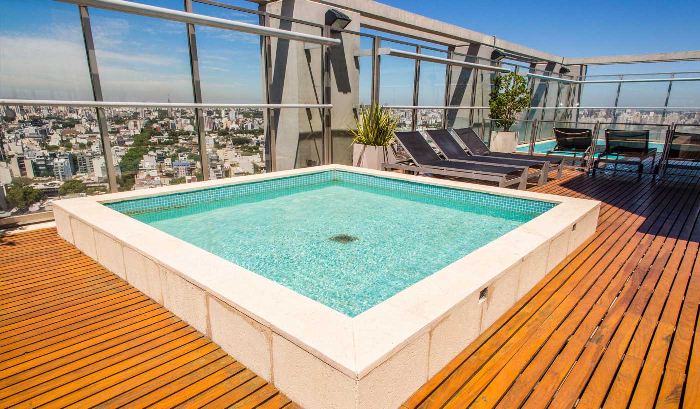 Superb 3 Bedroom Luxury Apartment with Impressive Views