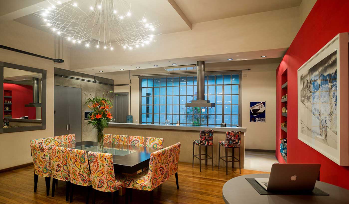 Spectacular 4 Bedroom Villa with Pool, Courtyard and BBQ in Palermo Soho