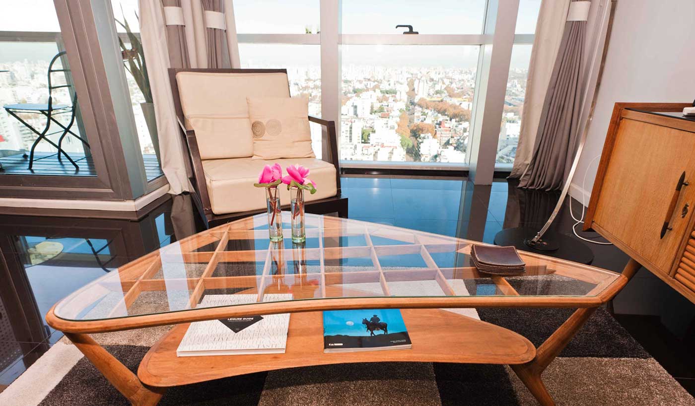 Spacious One Bedroom Penthouse Loft in Five Star Building