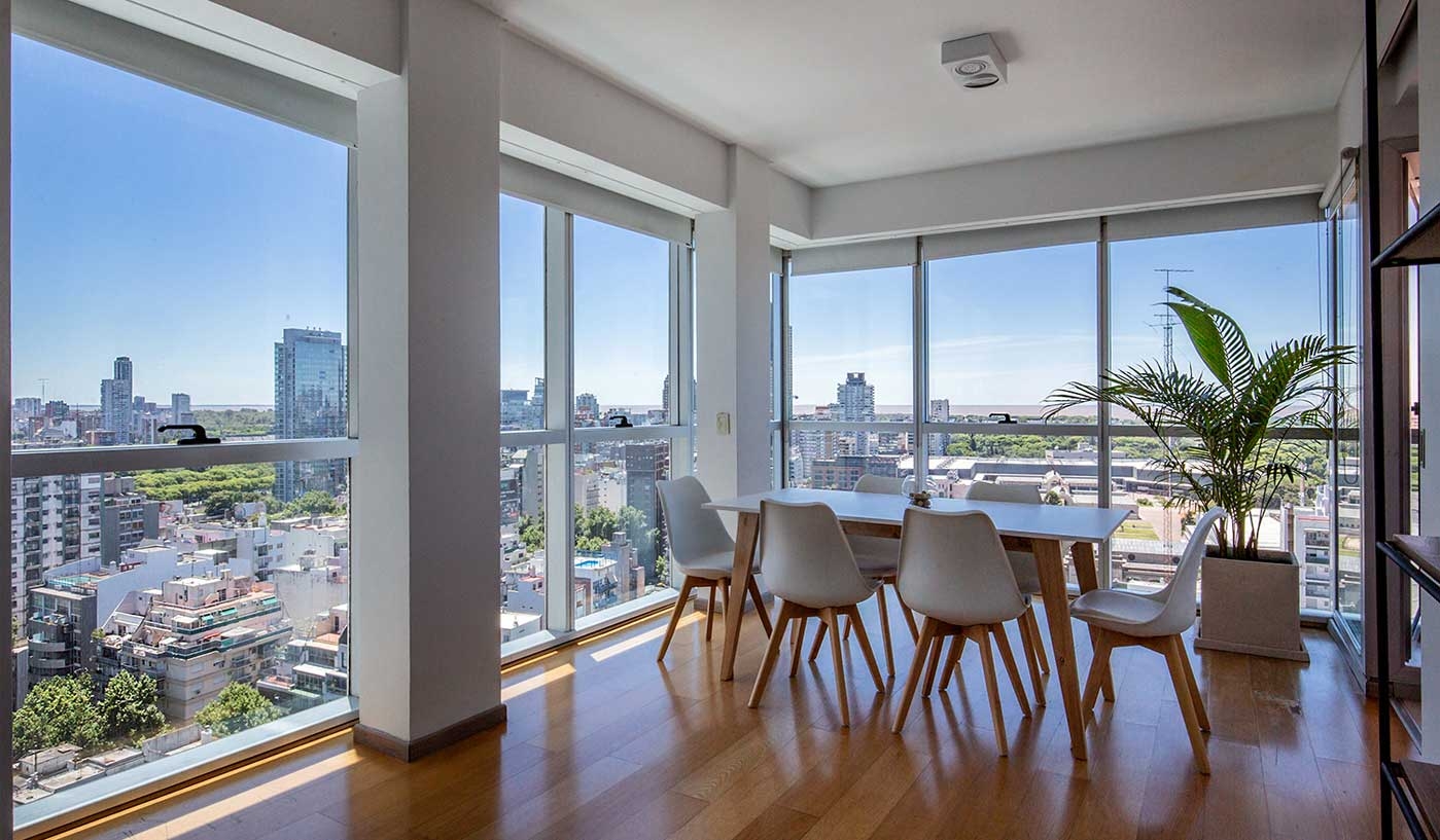 One Bedroom Apartment in Five Star Building With Panoramic Views
