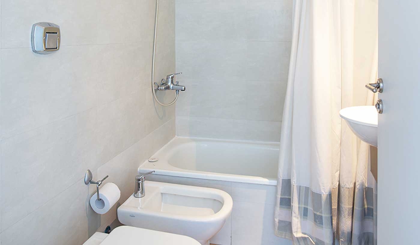 One Bedroom Apartment in Five Star Building With Panoramic Views