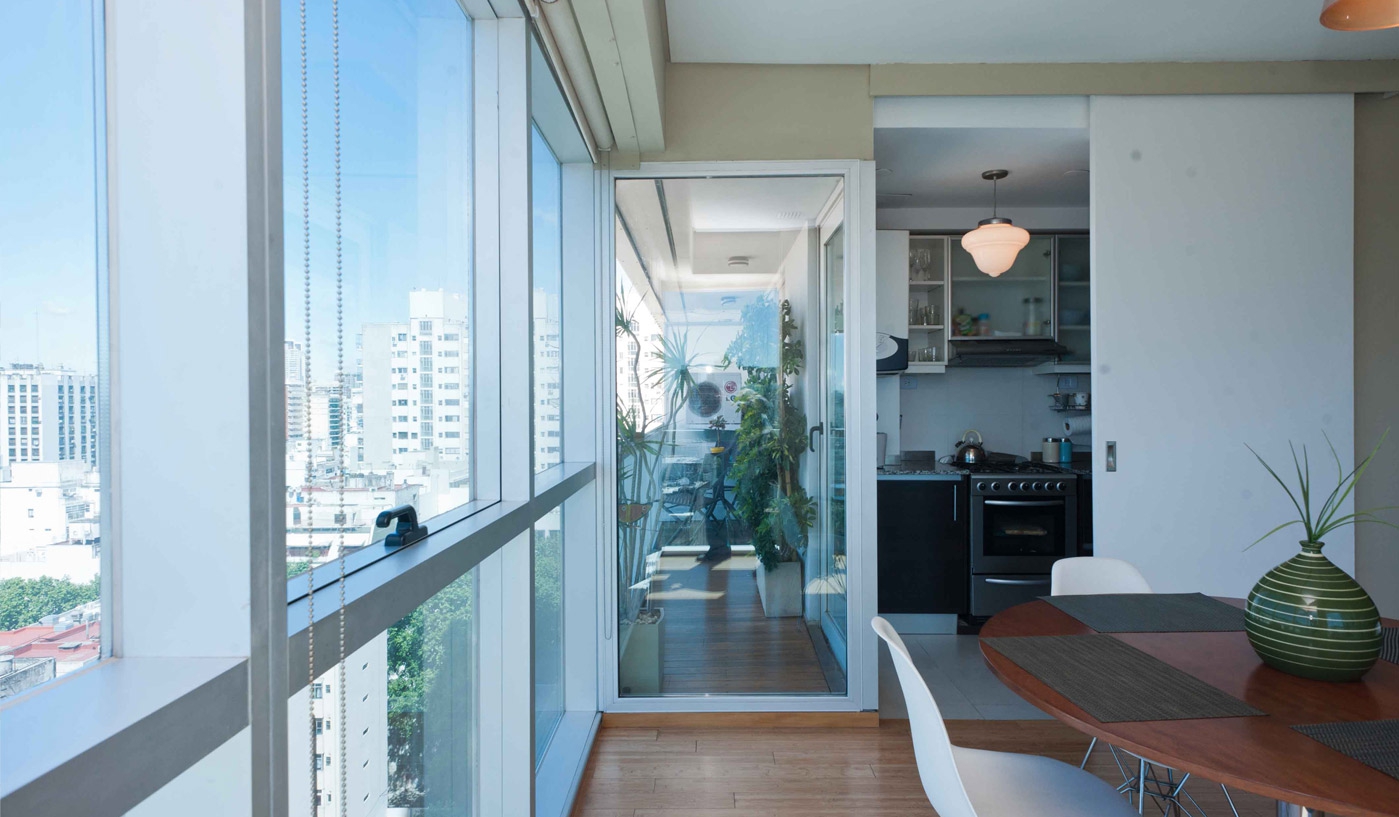 Sparkling One Bedroom Apartment in Five Star Building