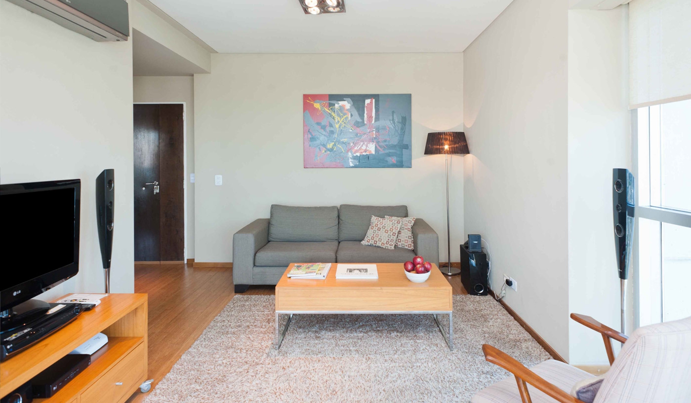 Sparkling One Bedroom Apartment in Five Star Building