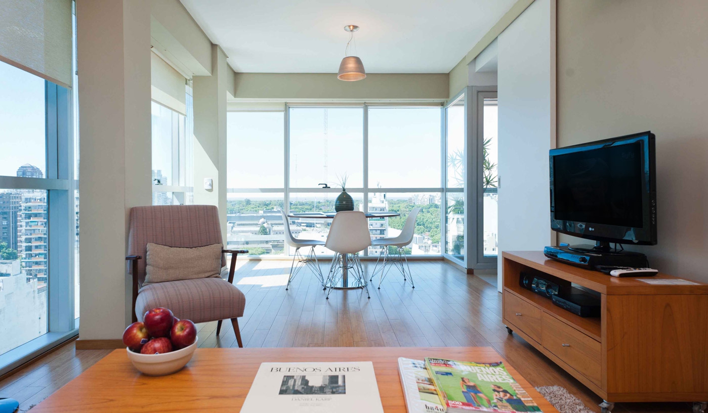 Sparkling One Bedroom Apartment in Five Star Building