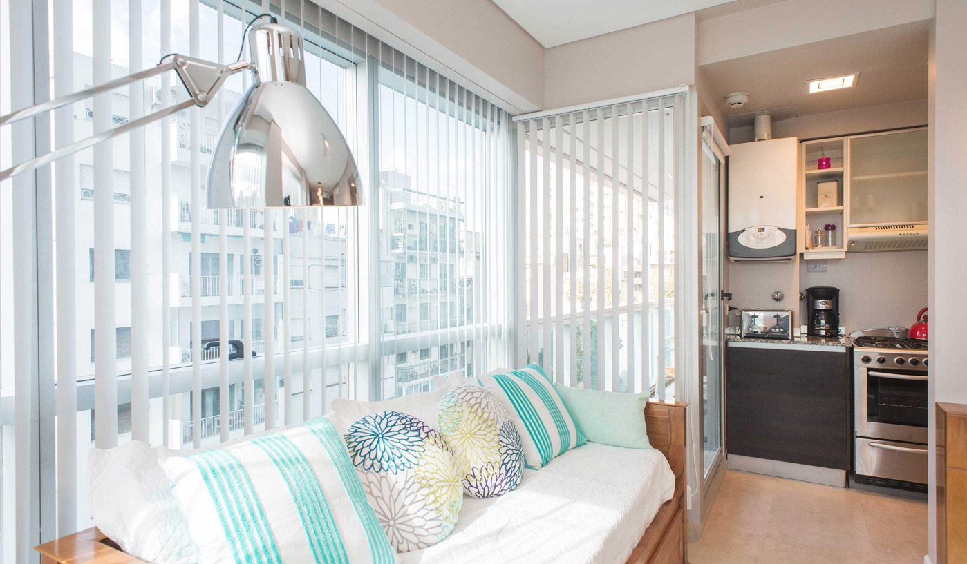 Airy One Bedroom Apartment in Five Star Building