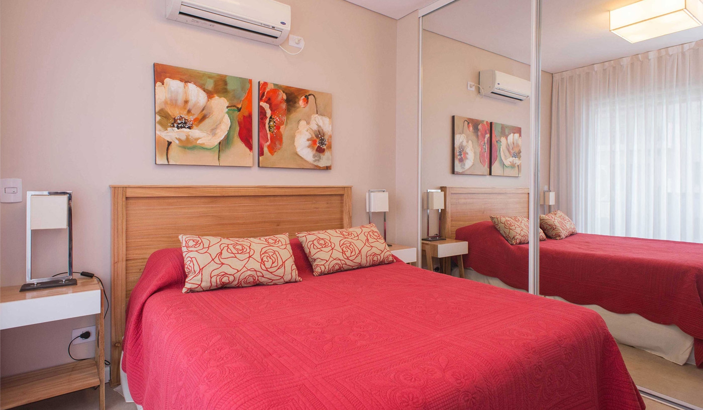 Airy One Bedroom Apartment in Five Star Building