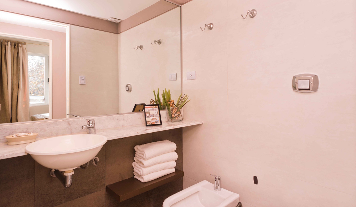 Contemporary Two Bedroom Apartment in Five Star Building