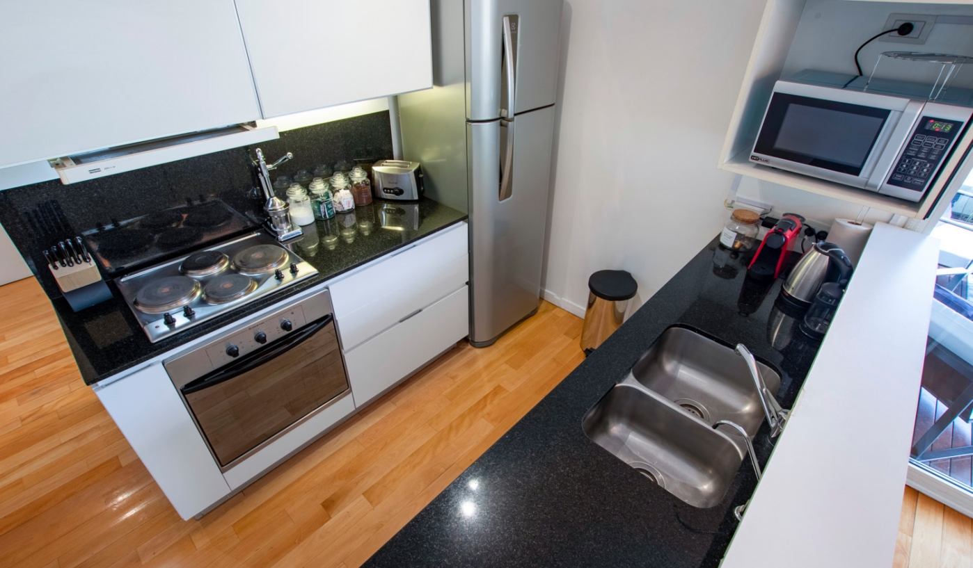 Trendy Two Bedroom Apartment in Top Apartment Complex