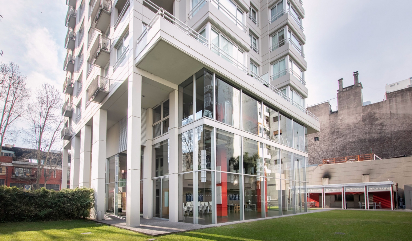 Trendy Two Bedroom Apartment in Top Apartment Complex