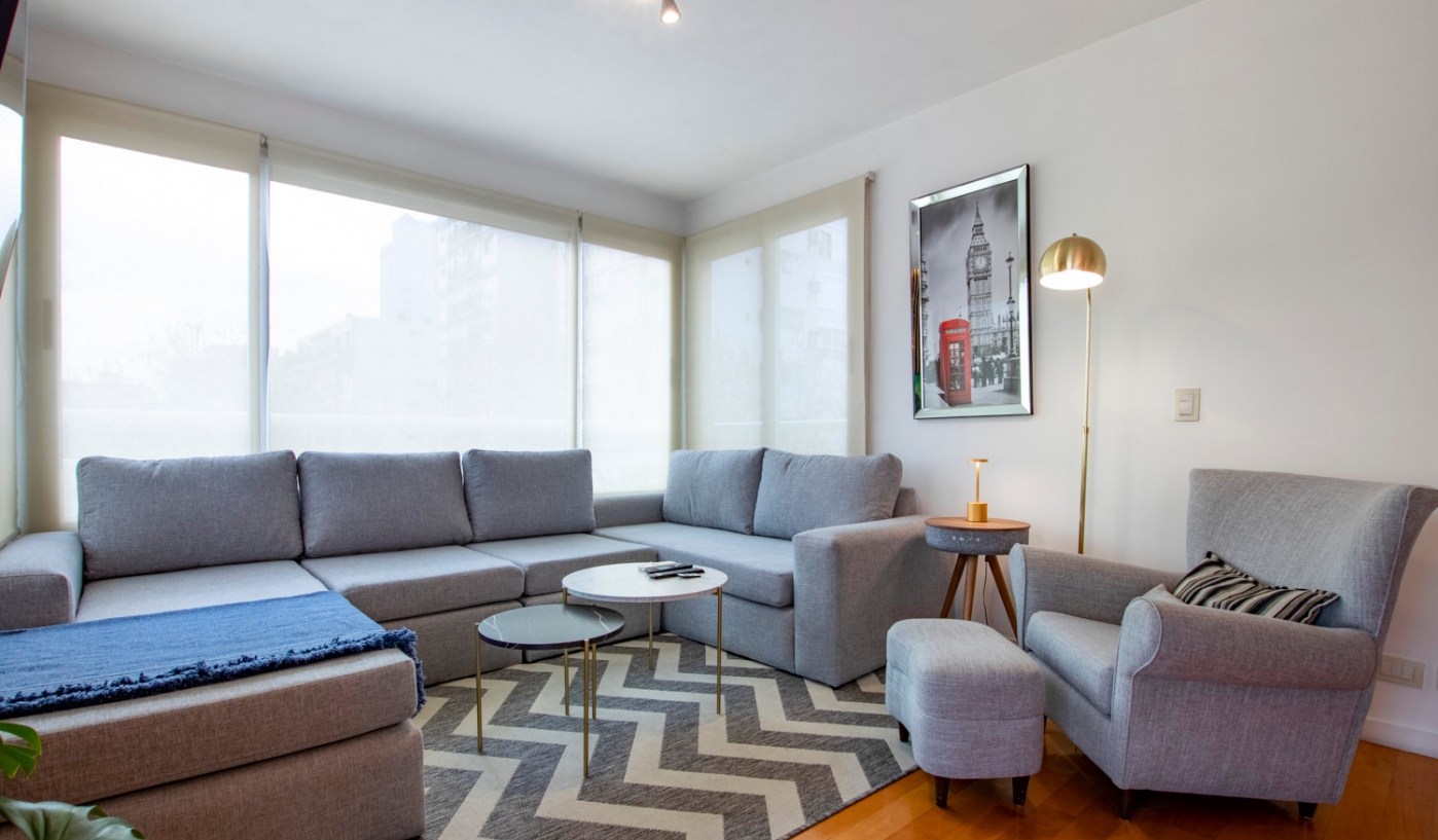 Trendy Two Bedroom Apartment in Top Apartment Complex