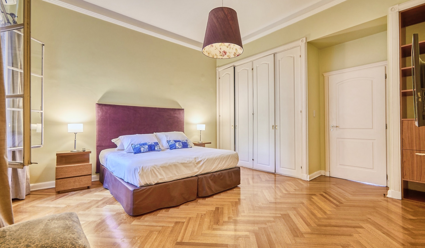 Impressive Five Bedroom Apartment in Chic Recoleta