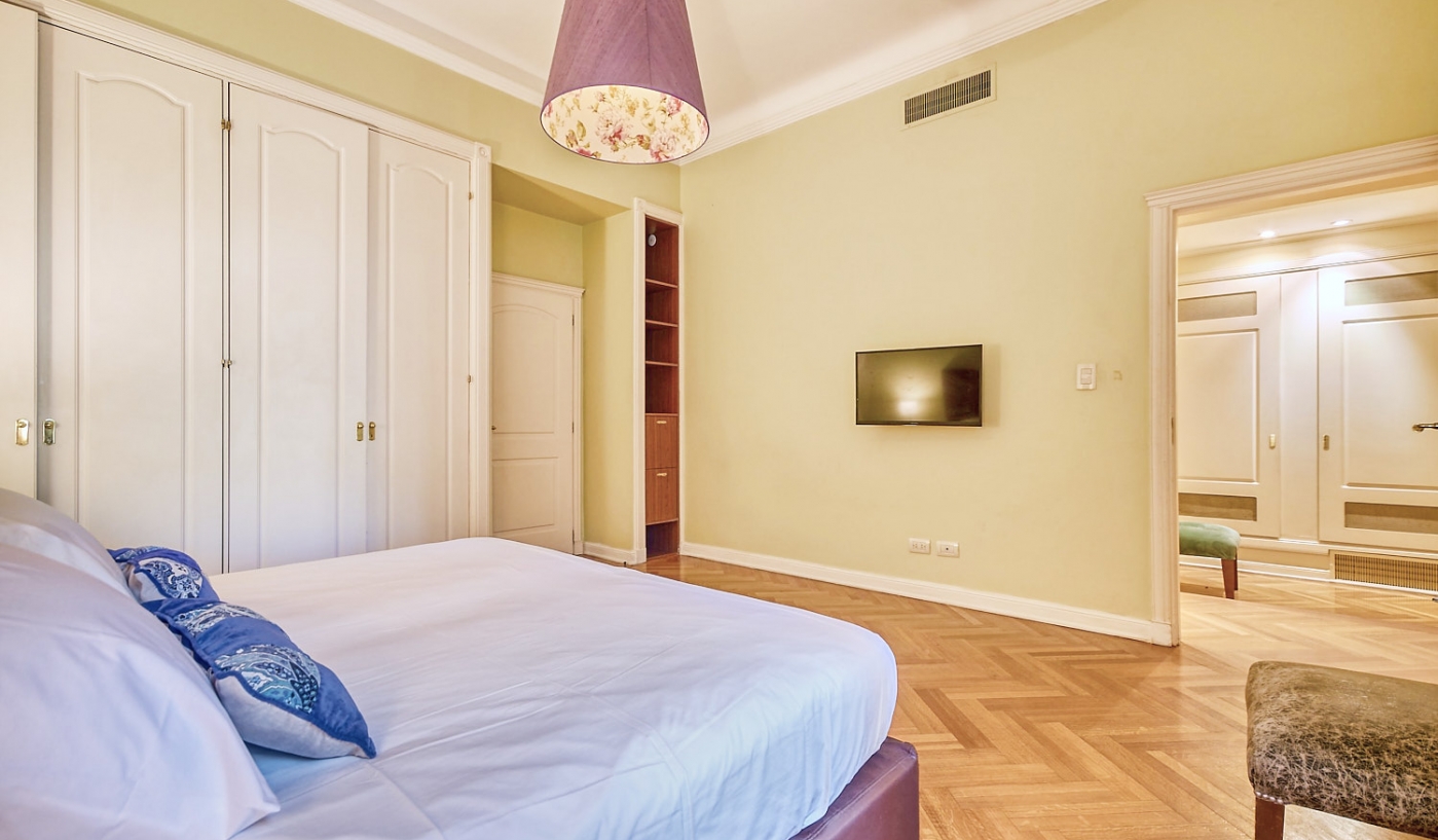 Impressive Five Bedroom Apartment in Chic Recoleta