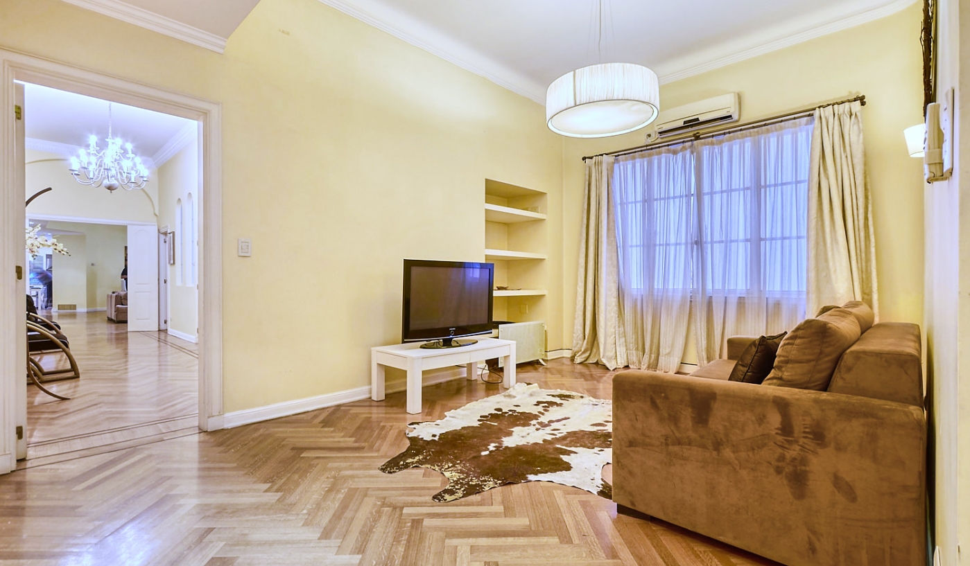 Impressive Five Bedroom Apartment in Chic Recoleta