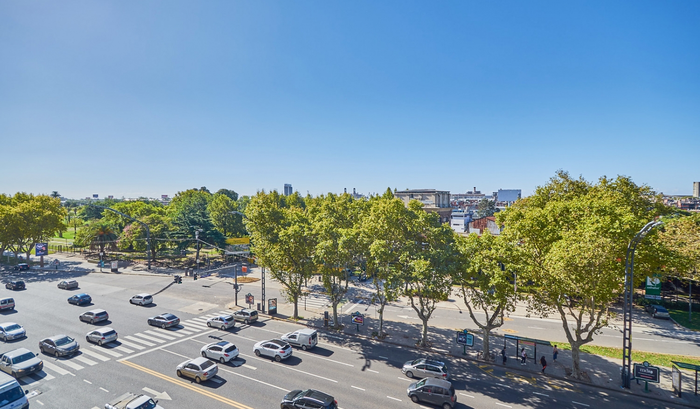 Impressive Five Bedroom Apartment in Chic Recoleta