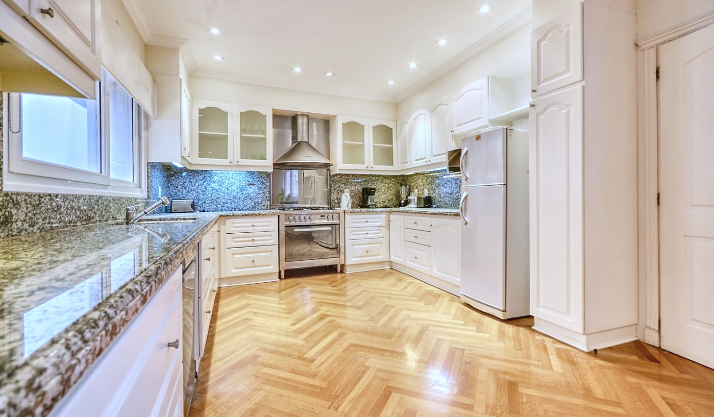Impressive Five Bedroom Apartment in Chic Recoleta