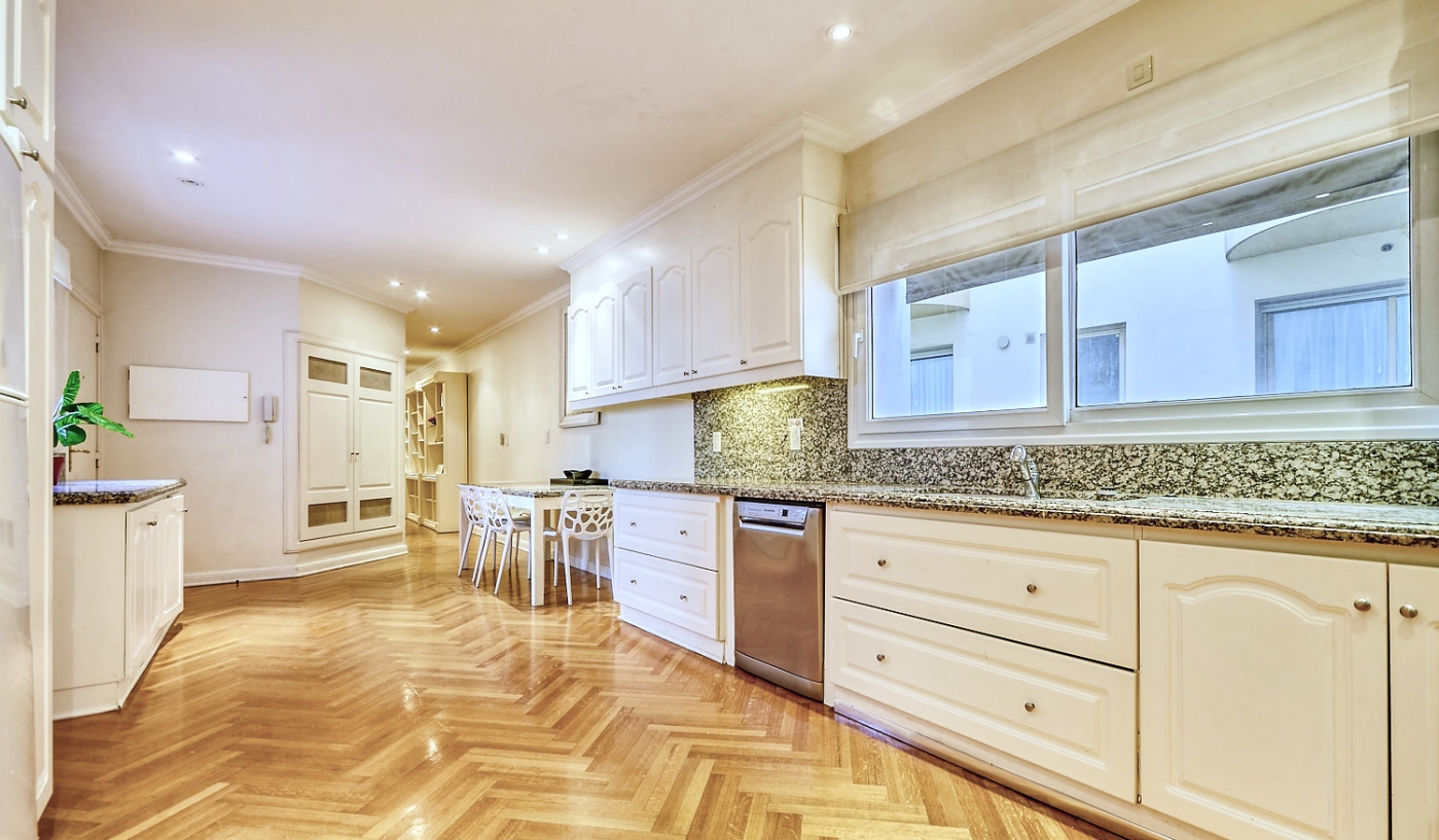Impressive Five Bedroom Apartment in Chic Recoleta