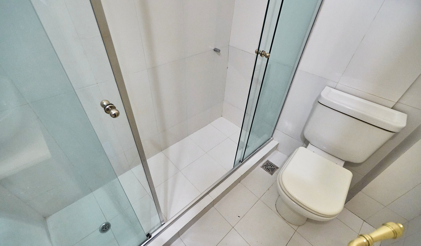 Impressive Five Bedroom Apartment in Chic Recoleta