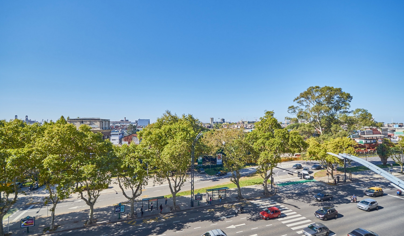 Impressive Five Bedroom Apartment in Chic Recoleta