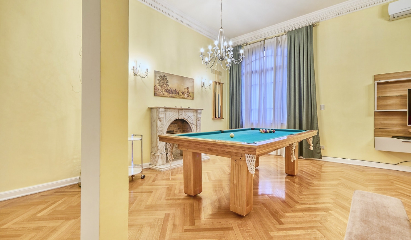 Impressive Five Bedroom Apartment in Chic Recoleta