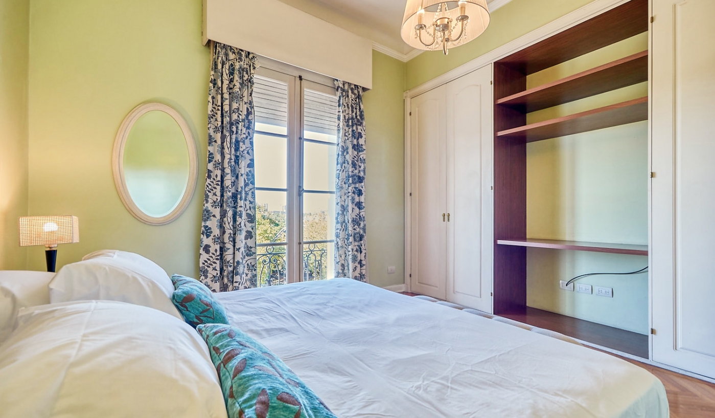 Impressive Five Bedroom Apartment in Chic Recoleta