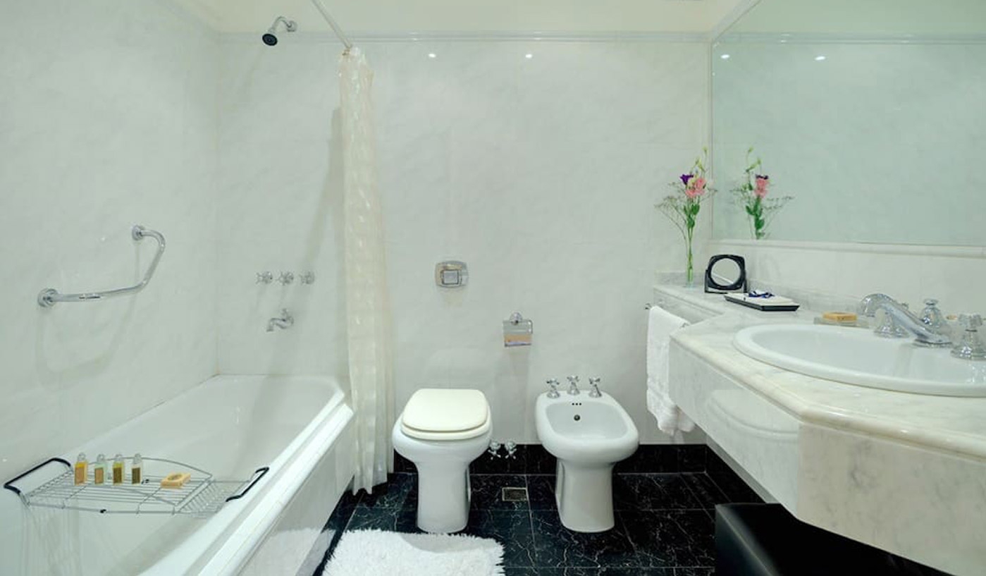 Luxury Two Bedroom Apartment With a View in the Heart of Recoleta