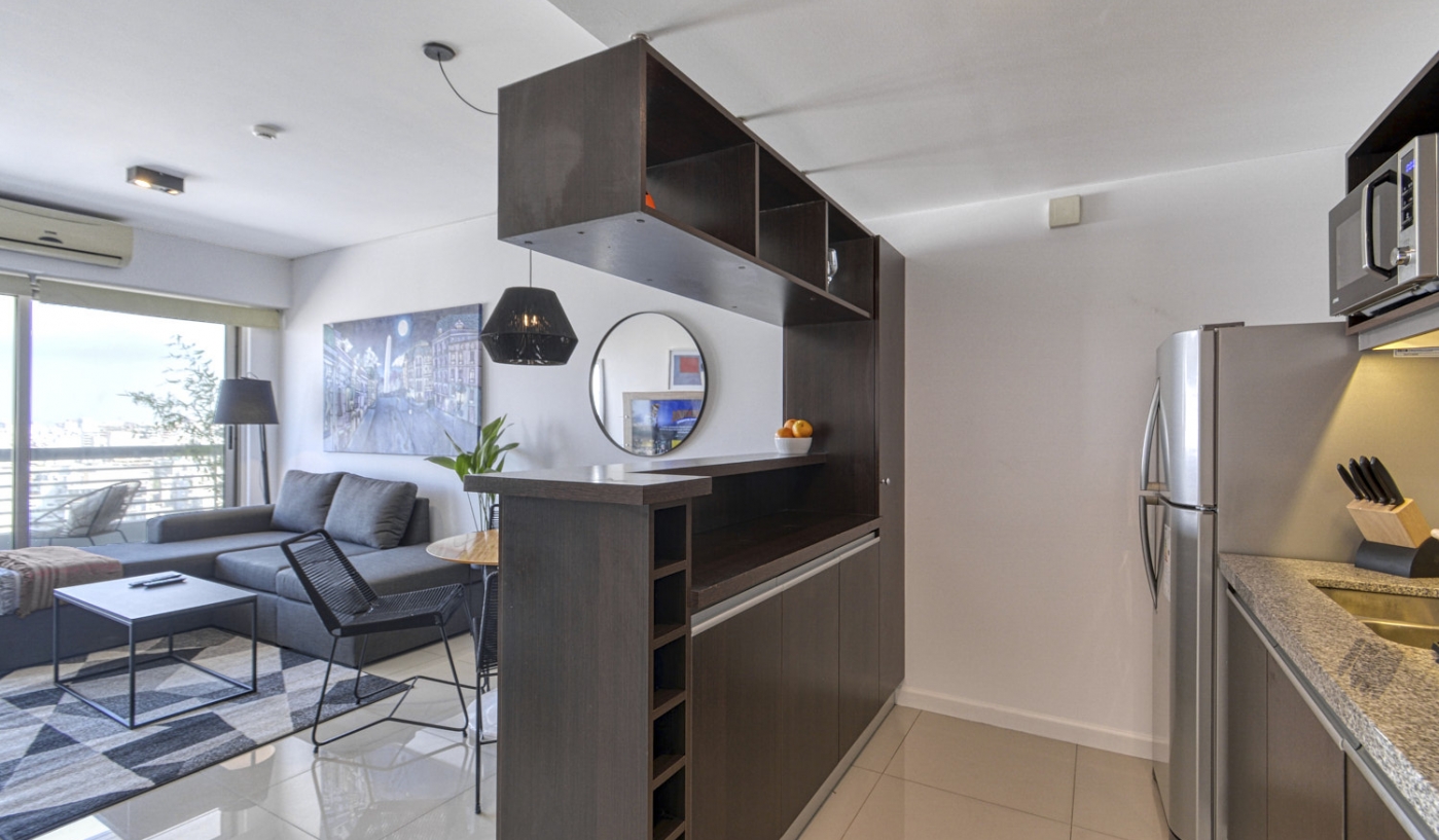 Sky High Views in One Bedroom Apartment with Pool, Gym and Sauna