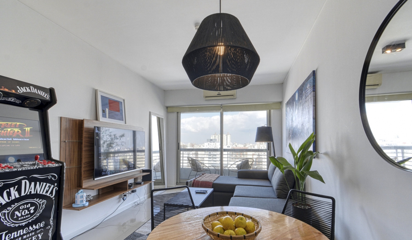 Sky High Views in One Bedroom Apartment with Pool, Gym and Sauna