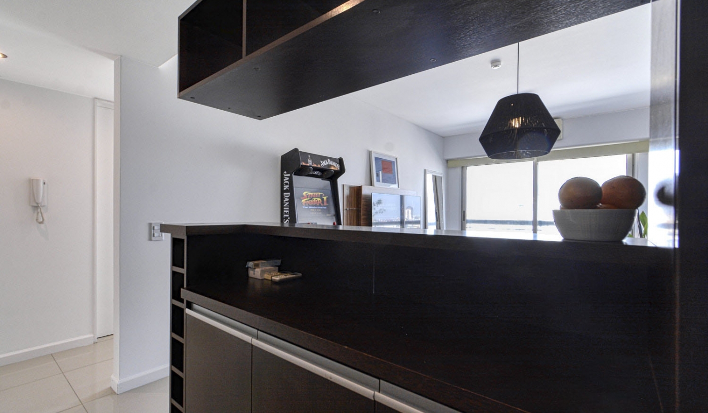 Sky High Views in One Bedroom Apartment with Pool, Gym and Sauna