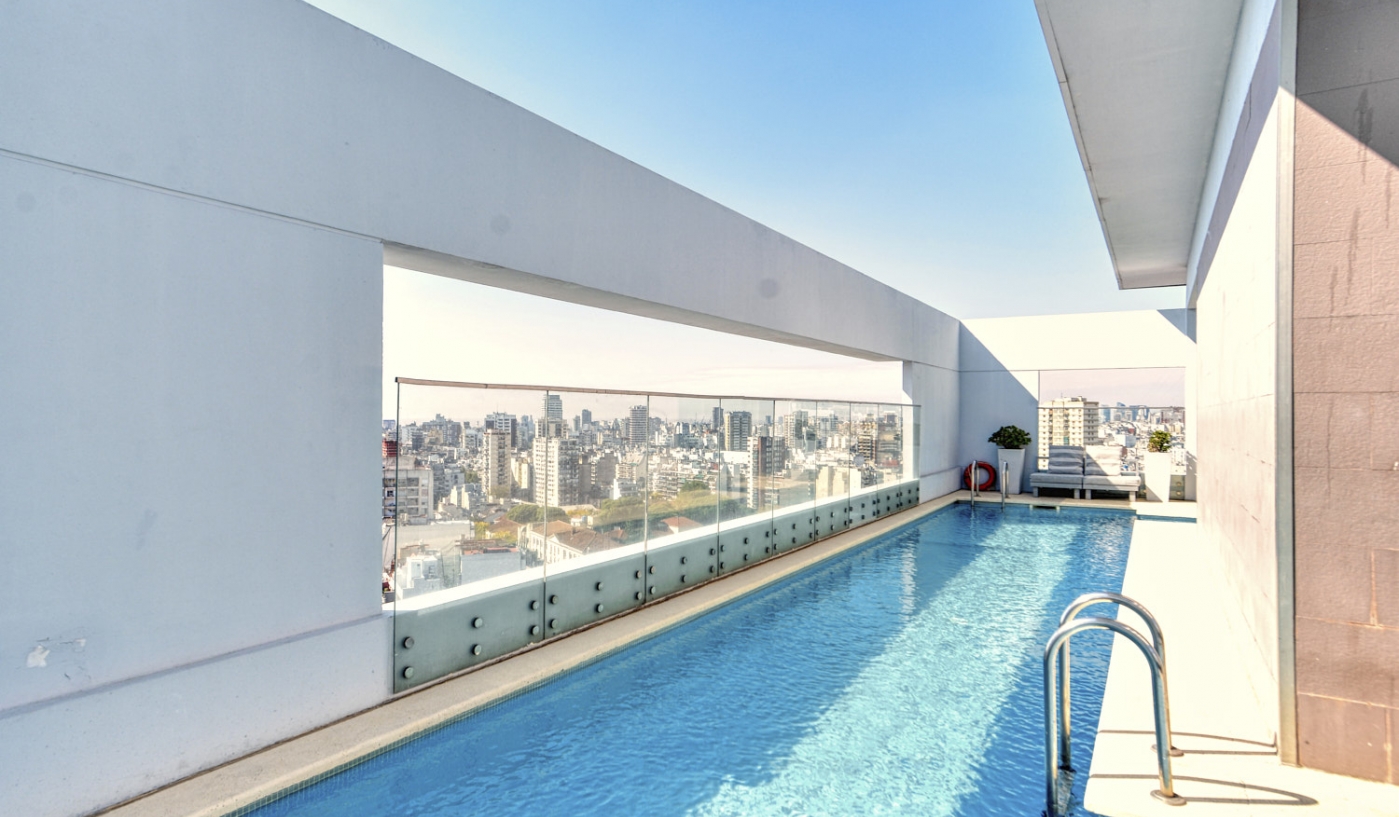 Sky High Views in One Bedroom Apartment with Pool, Gym and Sauna