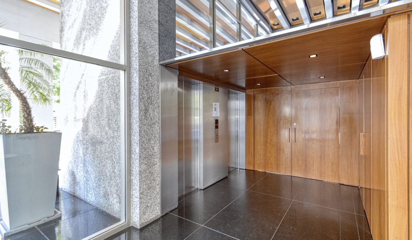 Sky High Views in One Bedroom Apartment with Pool, Gym and Sauna