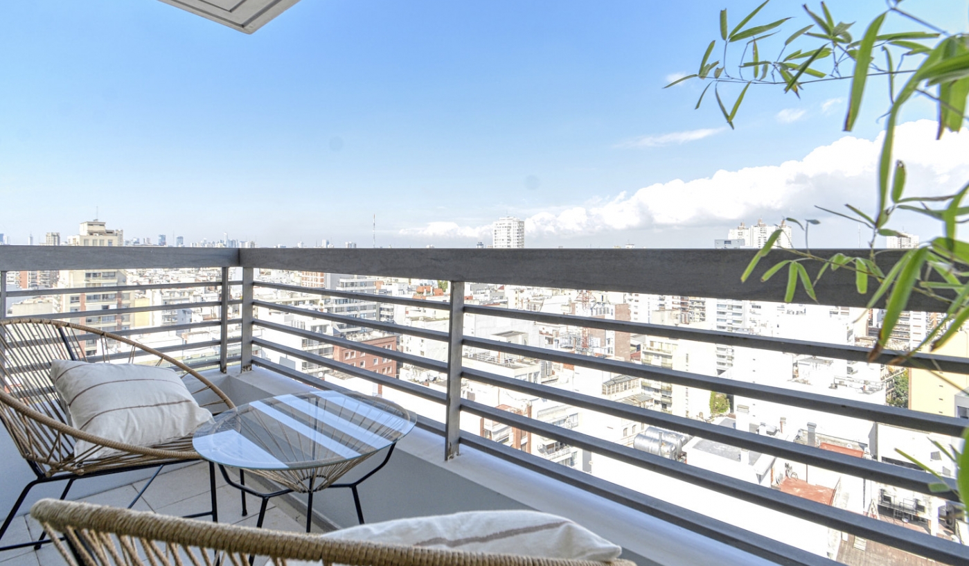 Sky High Views in One Bedroom Apartment with Pool, Gym and Sauna