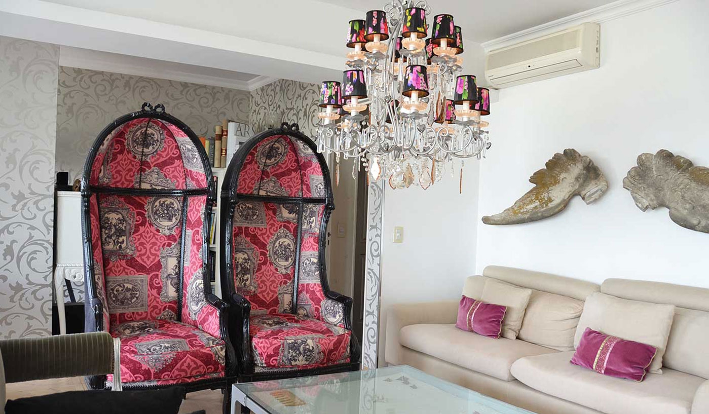 Funky Three Bedroom Penthouse with Private Terrace, BBQ and Pool