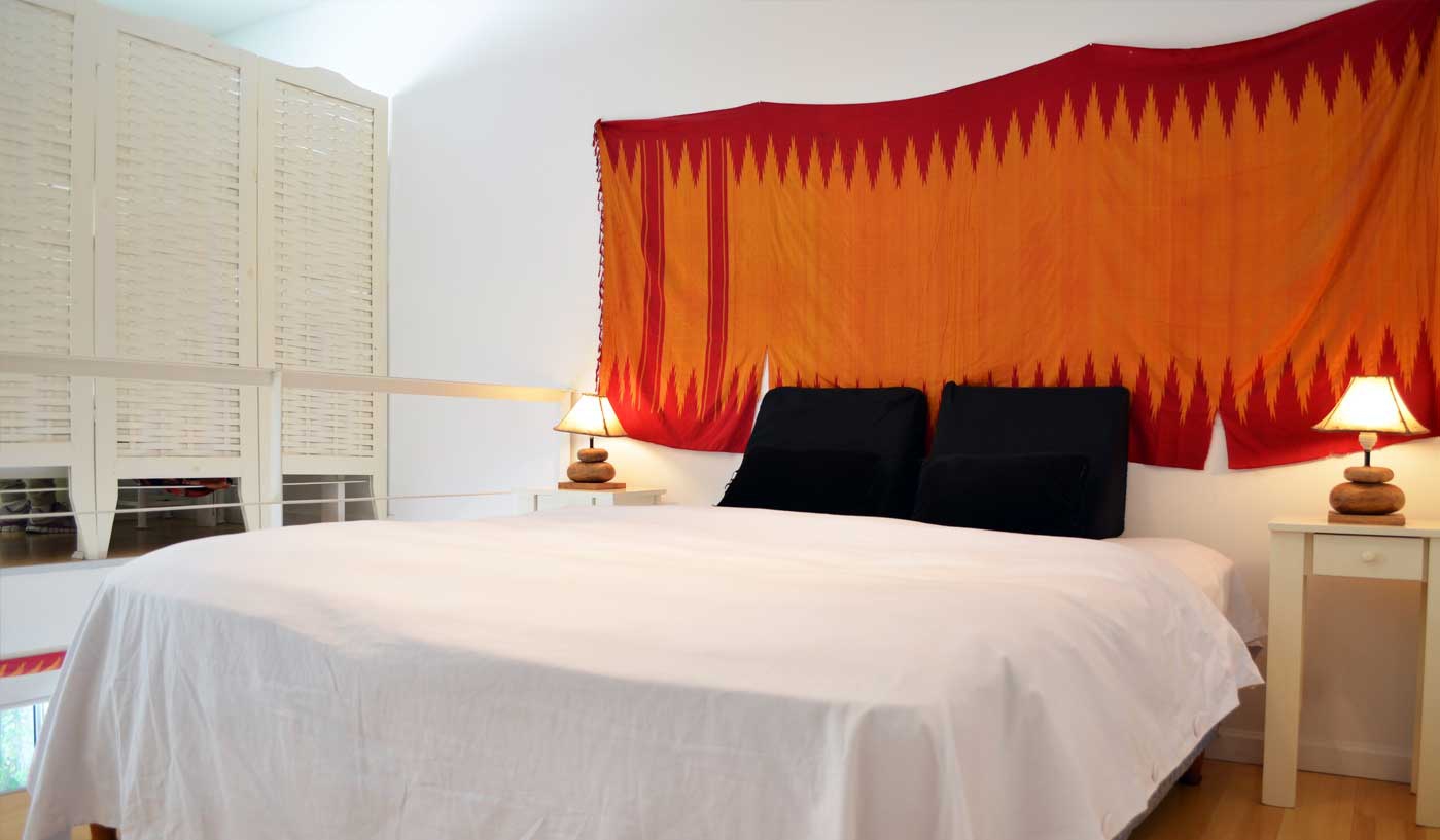 Zen One Bedroom Duplex With Private Terrace, Rooftop Pool and BBQ